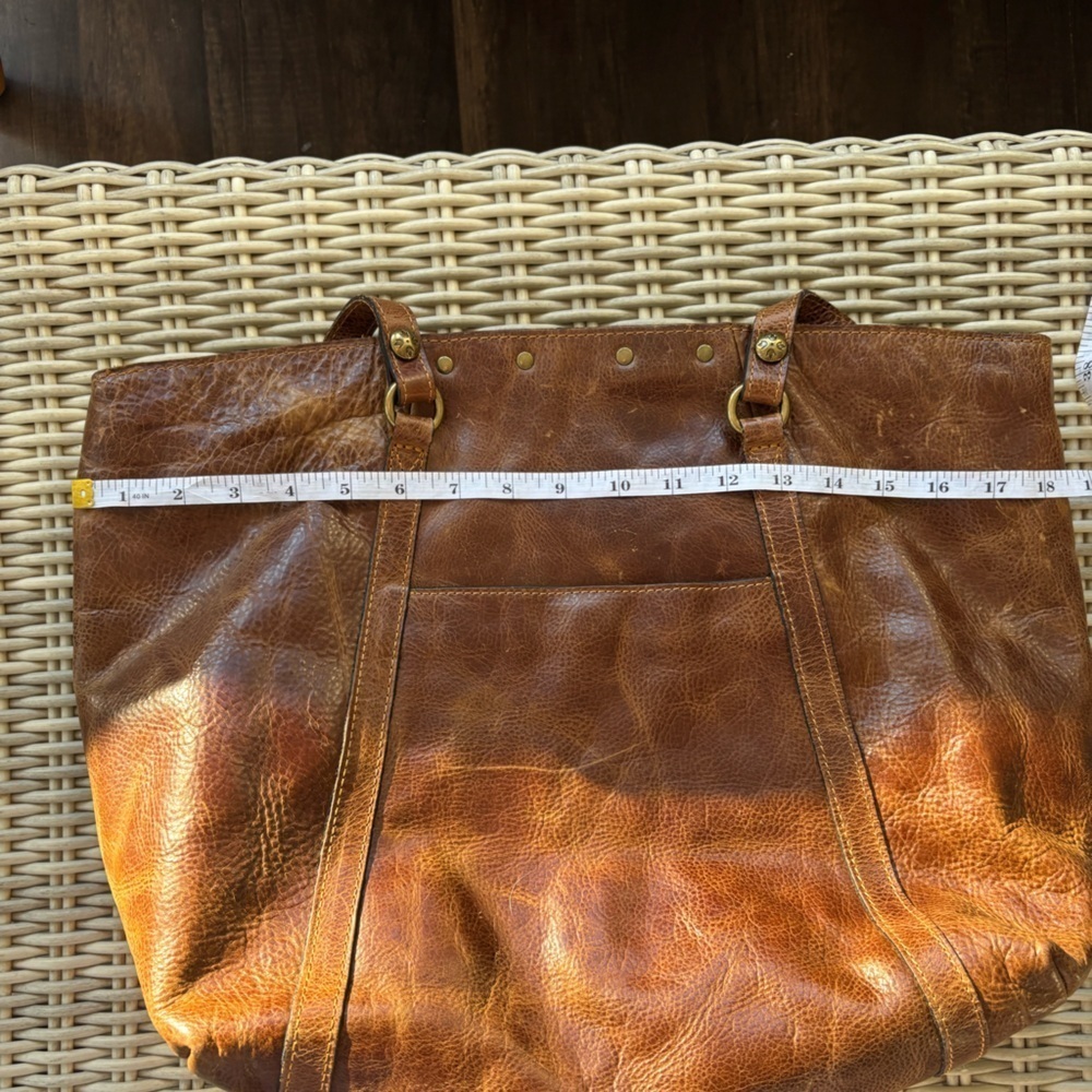 Patricia Nash 100% Full Grain Leather Benvenuto Tote - Picture 11 of 13